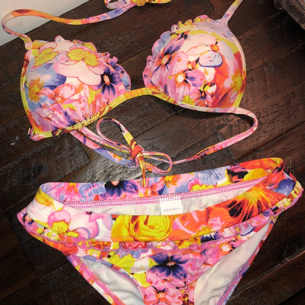 SPRING BREAK Women's Pastel Floral Triangle Bikini